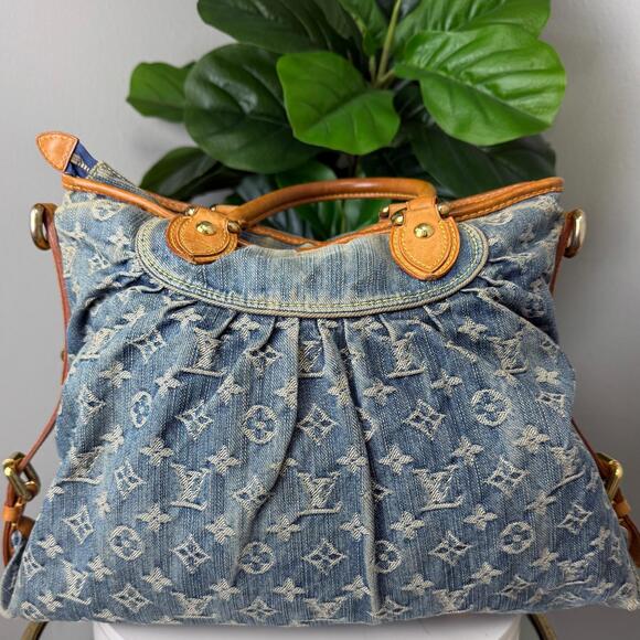 💎✨Authentic Louis Vuitton Blue in Denim Crossbody Bag - Picture 2 of 8
